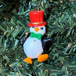 Hallmark ornament 1985 Dapper Penguin